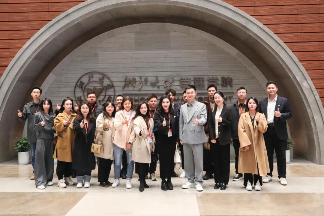 8年翻6倍，年销30亿+的母婴护肤龙头袋鼠妈妈的“高增长”密码