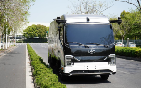 安全作业超2000公里！苏州金龙自动驾驶环卫车破解城市清洁痛点