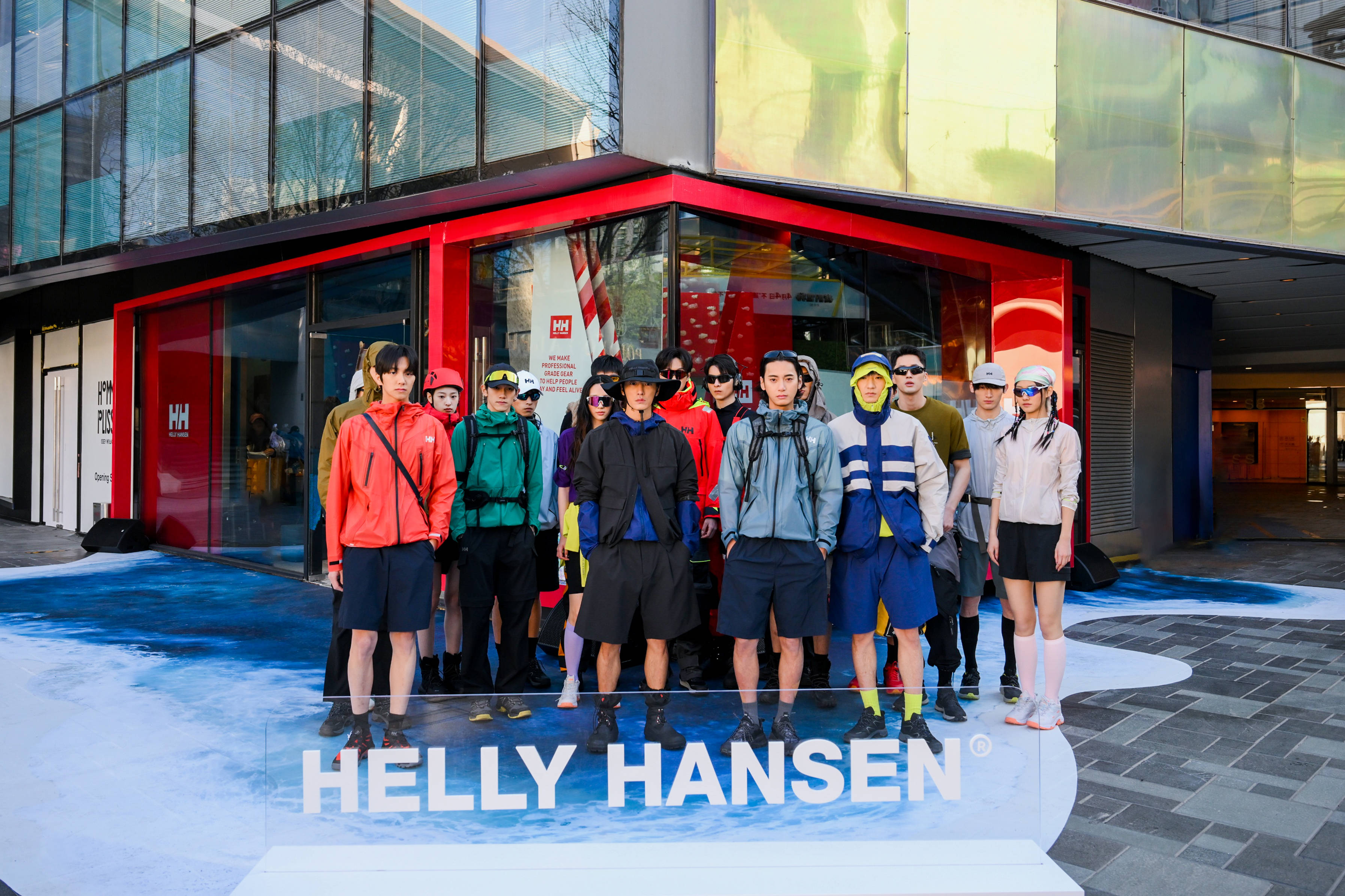 向海而生 都市启航 HELLY HANSEN于北京三里屯太古里开启城市航行新篇章