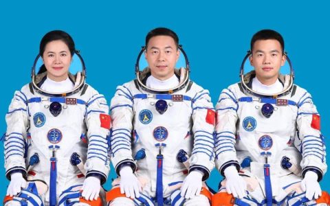 顺利撤离空间站！神十九三人组踏上回家之旅，今天中午到