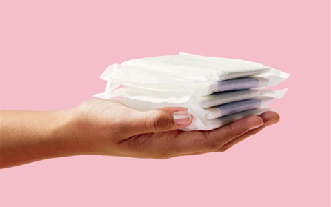 黄子韬卫生巾公司招聘月薪最高3万：官方回应