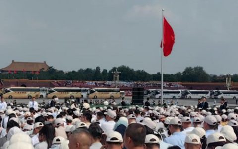 金旅客车光荣护航九三阅兵，以卓越品质守护国家盛事