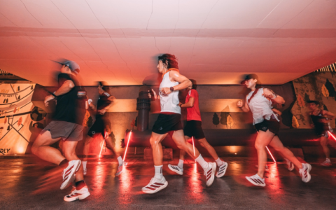 阿迪达斯创造史上最强财季，不只靠一双Samba