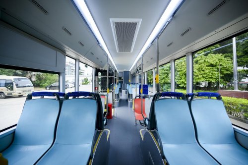 实力圈粉欧洲！金旅天然气公交批量远销塞尔维亚