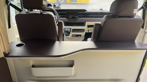 焕新升级智能座舱！苏州金龙新款睿星轻客重新定义“全员头等舱”