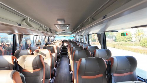 批量纯电新V系上线！苏州金龙携手南通汽运共启绿色客运新篇章