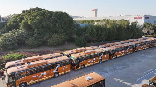 批量纯电新V系上线！苏州金龙携手南通汽运共启绿色客运新篇章