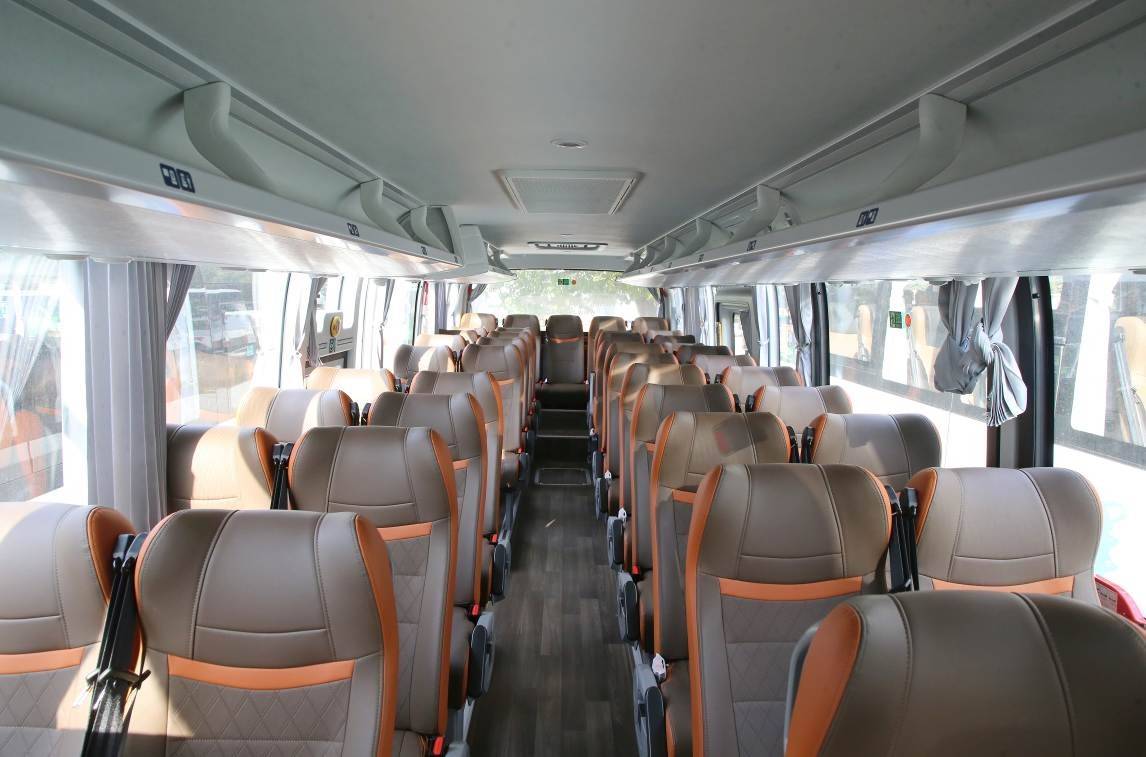 共筑区域出行新生态!批量苏州金龙新V系客车交付张家港港城汽运插图4 共筑区域出行新生态!批量苏州金龙新V系客车交付张家港港城汽运