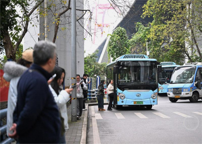 小公交大民生!苏州金龙微巴持续加码重庆“幸福出行”最后一公里插图 小公交大民生!苏州金龙微巴持续加码重庆“幸福出行”最后一公里