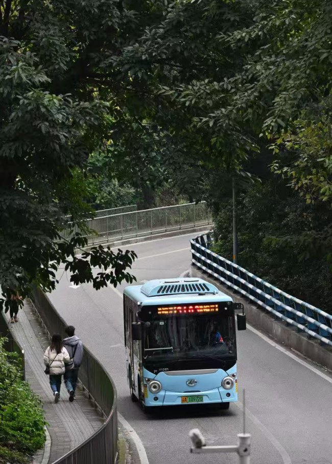 小公交大民生!苏州金龙微巴持续加码重庆“幸福出行”最后一公里插图5 小公交大民生!苏州金龙微巴持续加码重庆“幸福出行”最后一公里