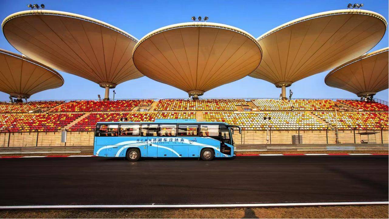 疾速背后,必有笃行!苏州金龙海格新V系圆满护航F1中国大奖赛插图 图片1.jpg