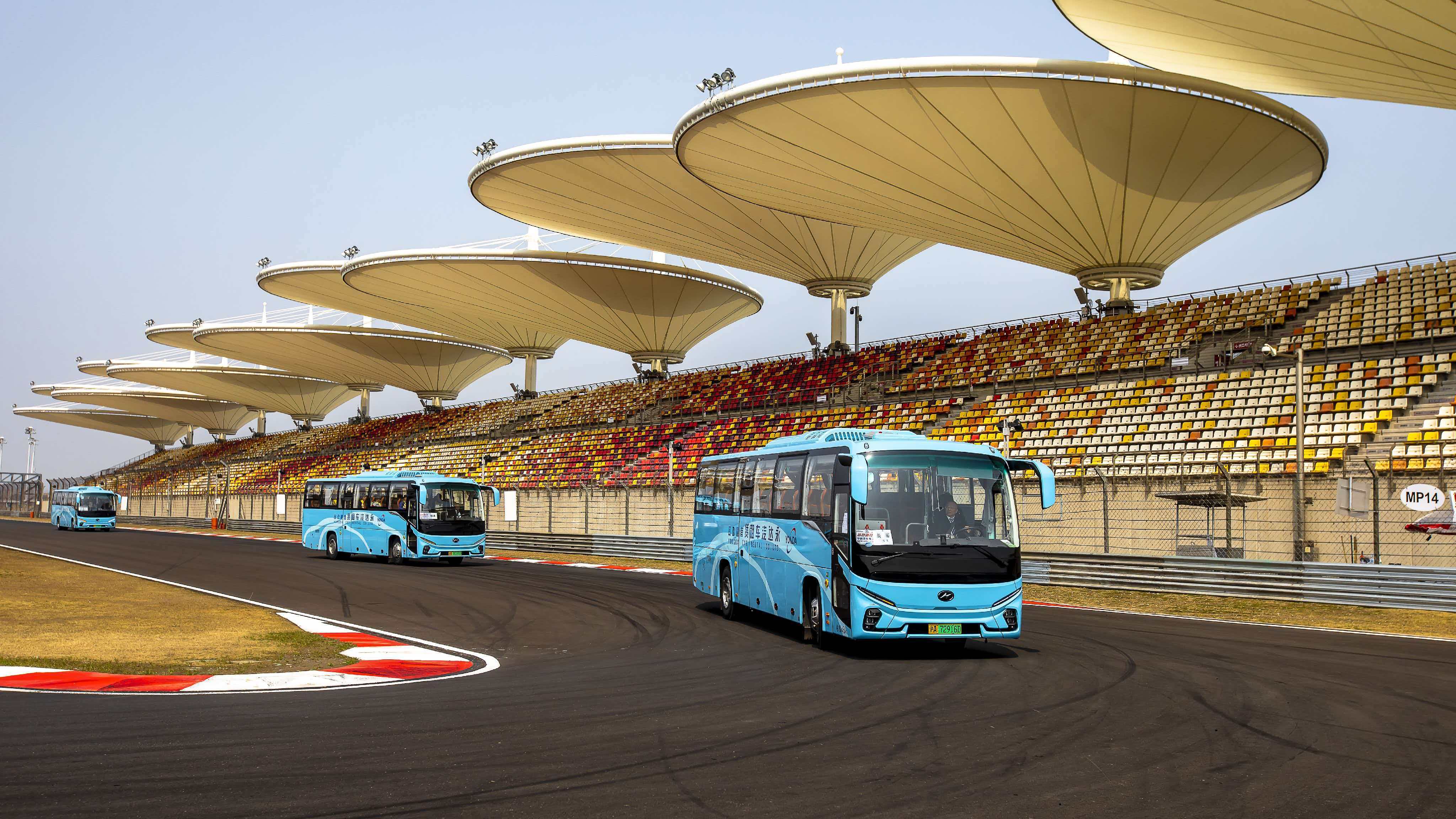 疾速背后,必有笃行!苏州金龙海格新V系圆满护航F1中国大奖赛插图1 图片2.jpg