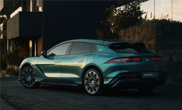 国际巨星加盟！《007》邦德扮演者丹尼尔·克雷格出任腾势汽车代言人