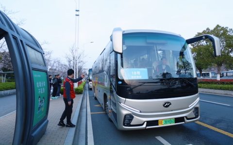 硬核新V系，暖心苏汽人：一场5600人次的“零差错”护航