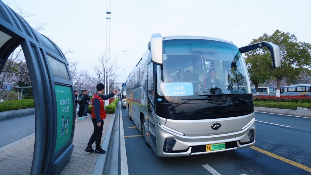 硬核新V系,暖心苏汽人:一场5600人次的“零差错”护航插图 硬核新V系,暖心苏汽人:一场5600人次的“零差错”护航插图