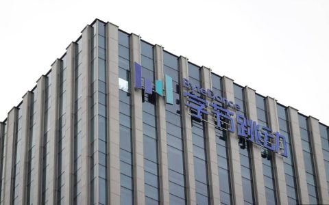 一批北大和清华博士，从字节和腾讯拿到数百万年薪